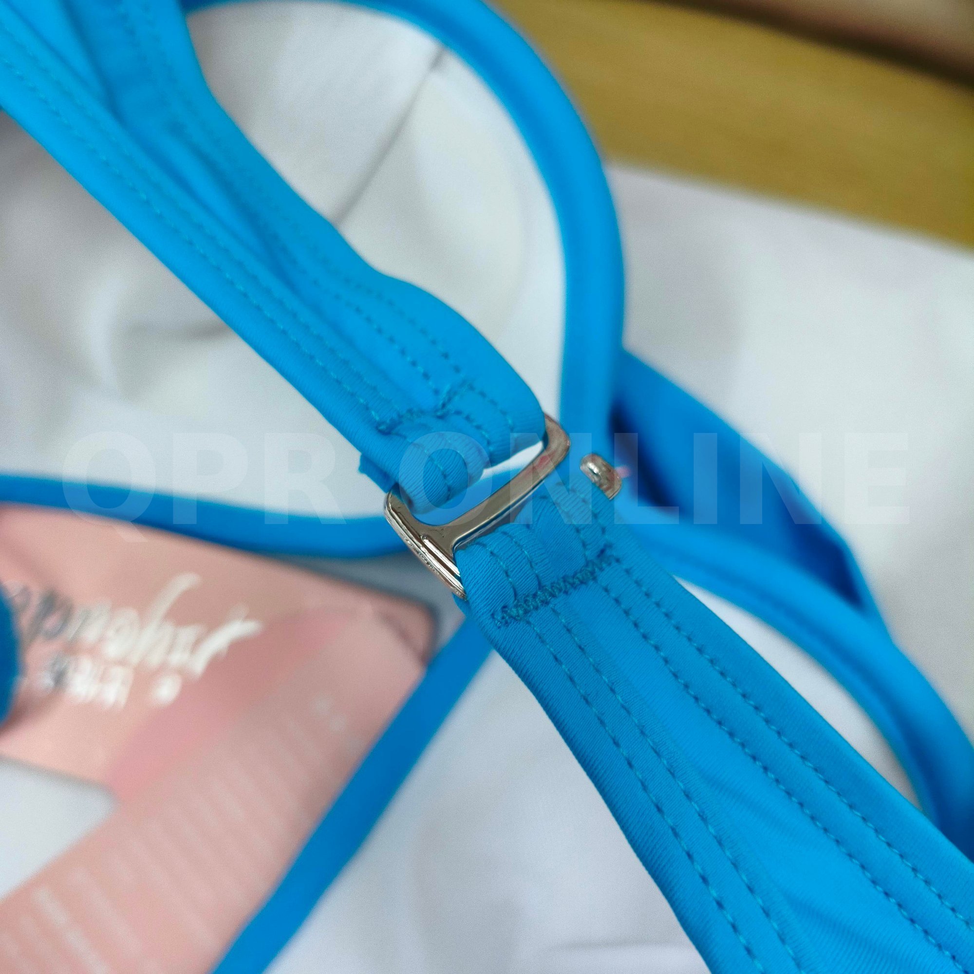 ชุดว่ายน้ำ บิกินี่ ตะขอหลัง เสริมฟองน้ำ มีโคลง สีฟ้า