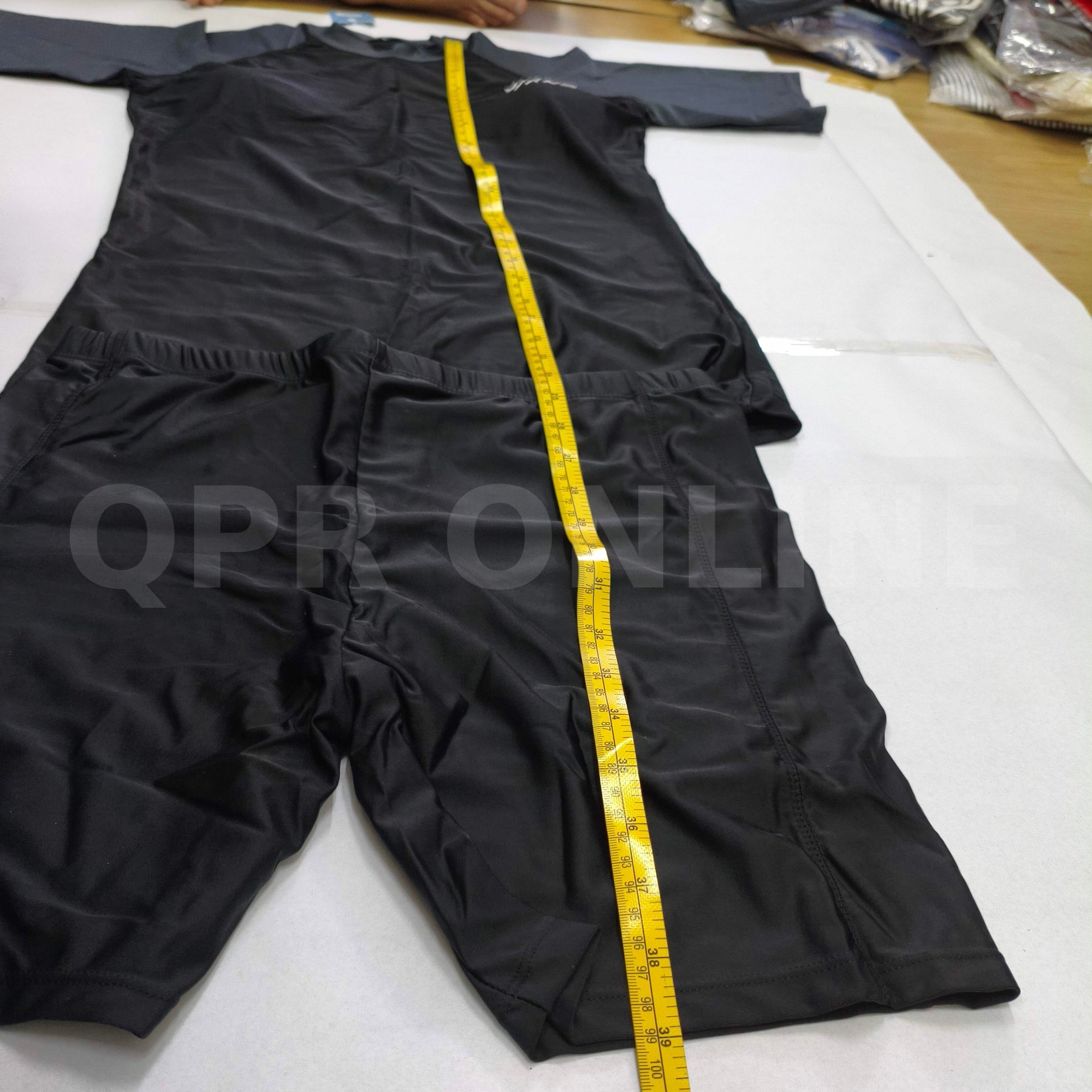 A1 เซตชุดว่ายน้ำ 2ชิ้น มีฟองน้ำ แขนสั้น ขาสั้น เทาดำ Size L