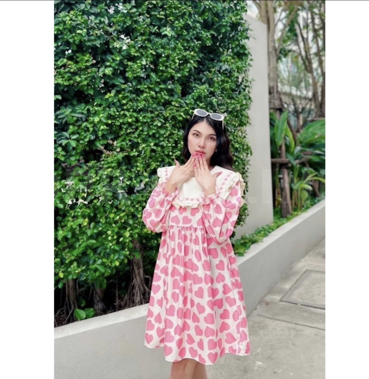 Sweetheart Dress เดรสคอบัวเหลี่ยมลายหัวใจ โทนสีชมพู แขนยาว สีสวยลายชัด น่ารักพรุ้งฟริ้ง งานป้ายypy