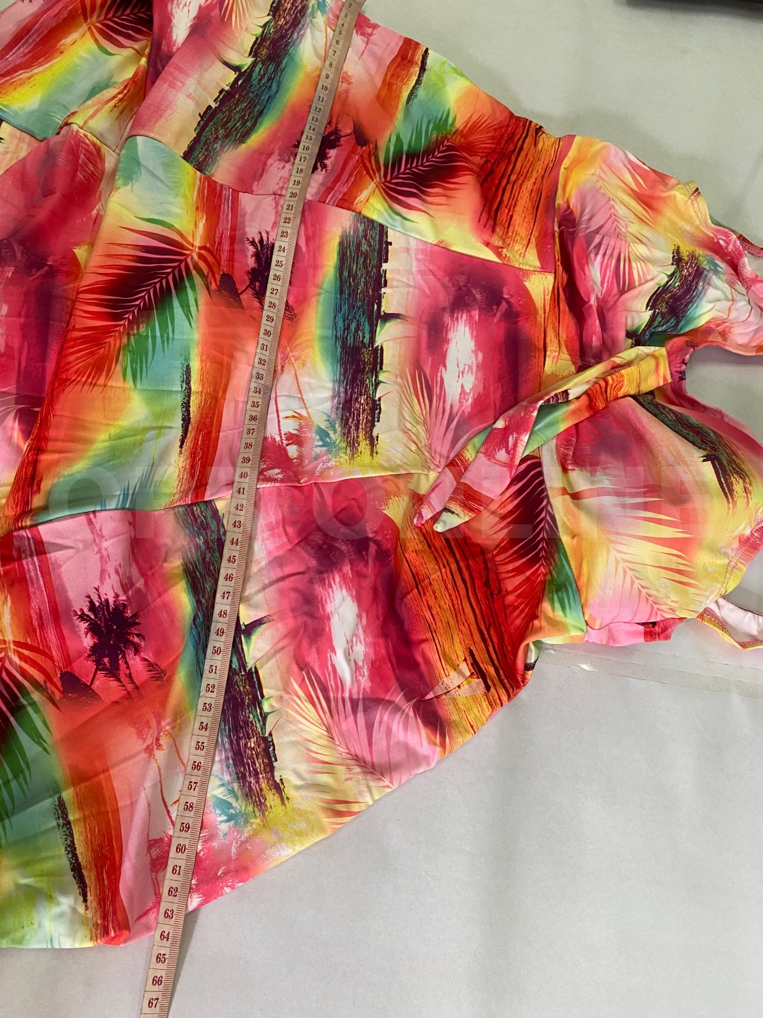 ชุดว่ายน้ำ บอดี้สีชมพูสดใส มีกระโปรงสั้น คลุม 2XL