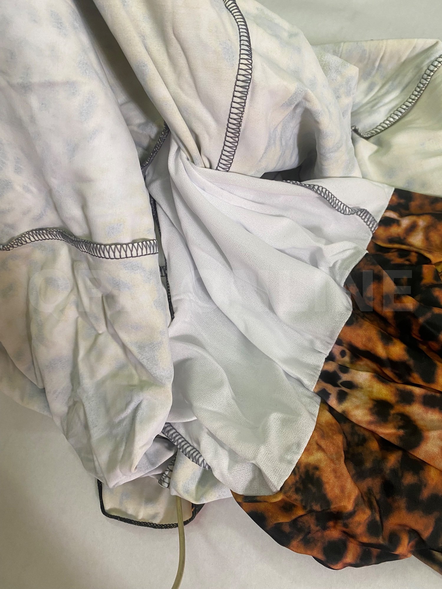 ชุดว่ายน้ำบอดี้สุทลายเสือ กระโปรงสั้นคลุม 2 XL