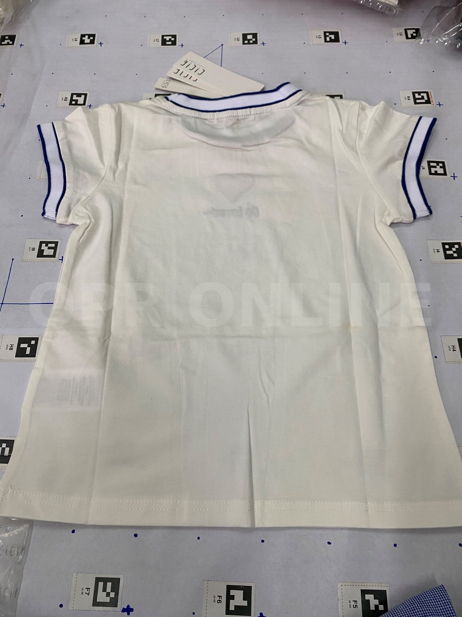 *สินค้ามีตำหนิ *ชุดเซทเสื้อยืด+กางเกงกระโปรง เด็กโตผู้หญิง 5-6 ขวบ size 120