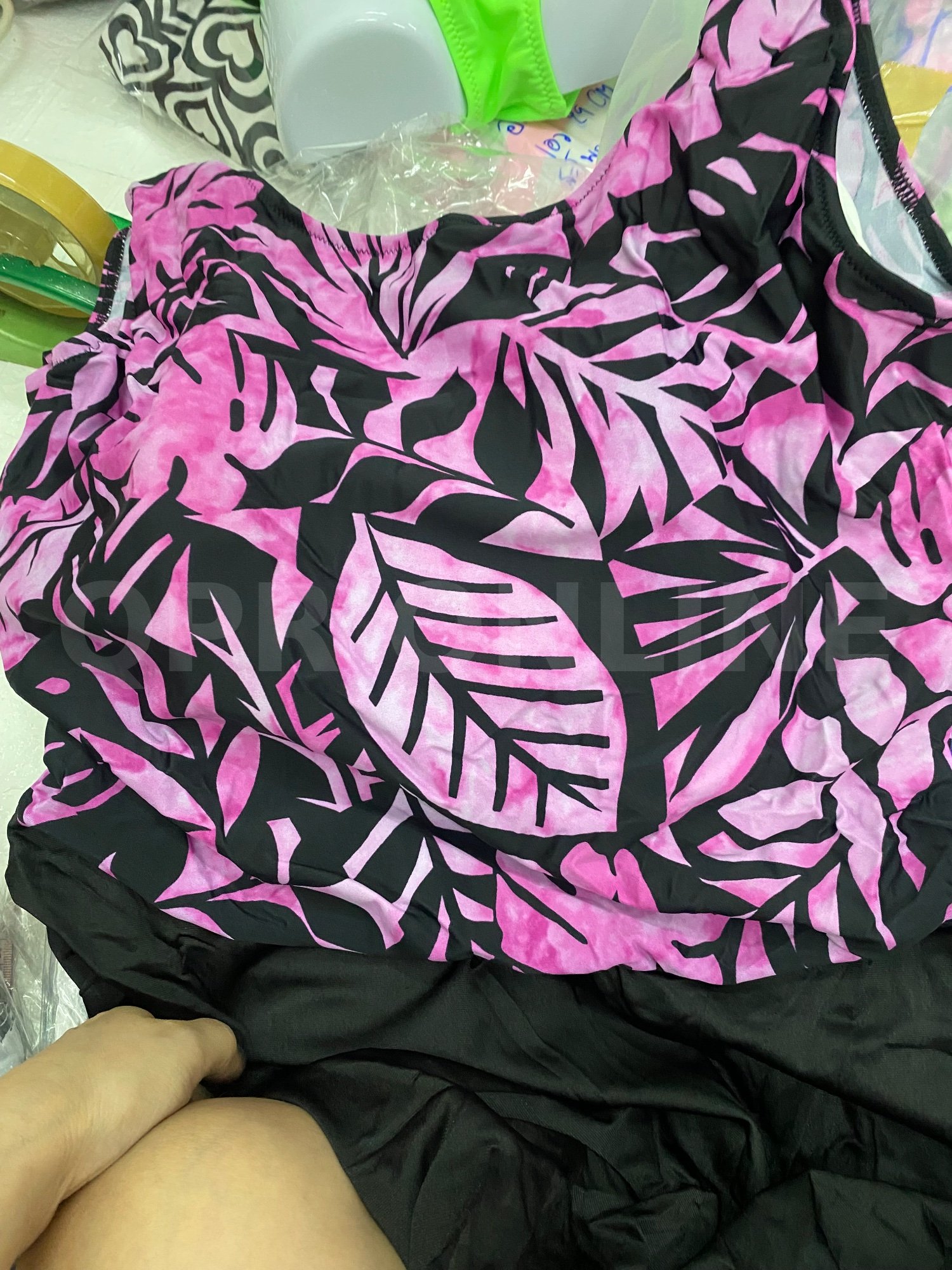 ชุดว่ายน้ำบอดี้สูท +กระโปร่งสั้น 5 XL