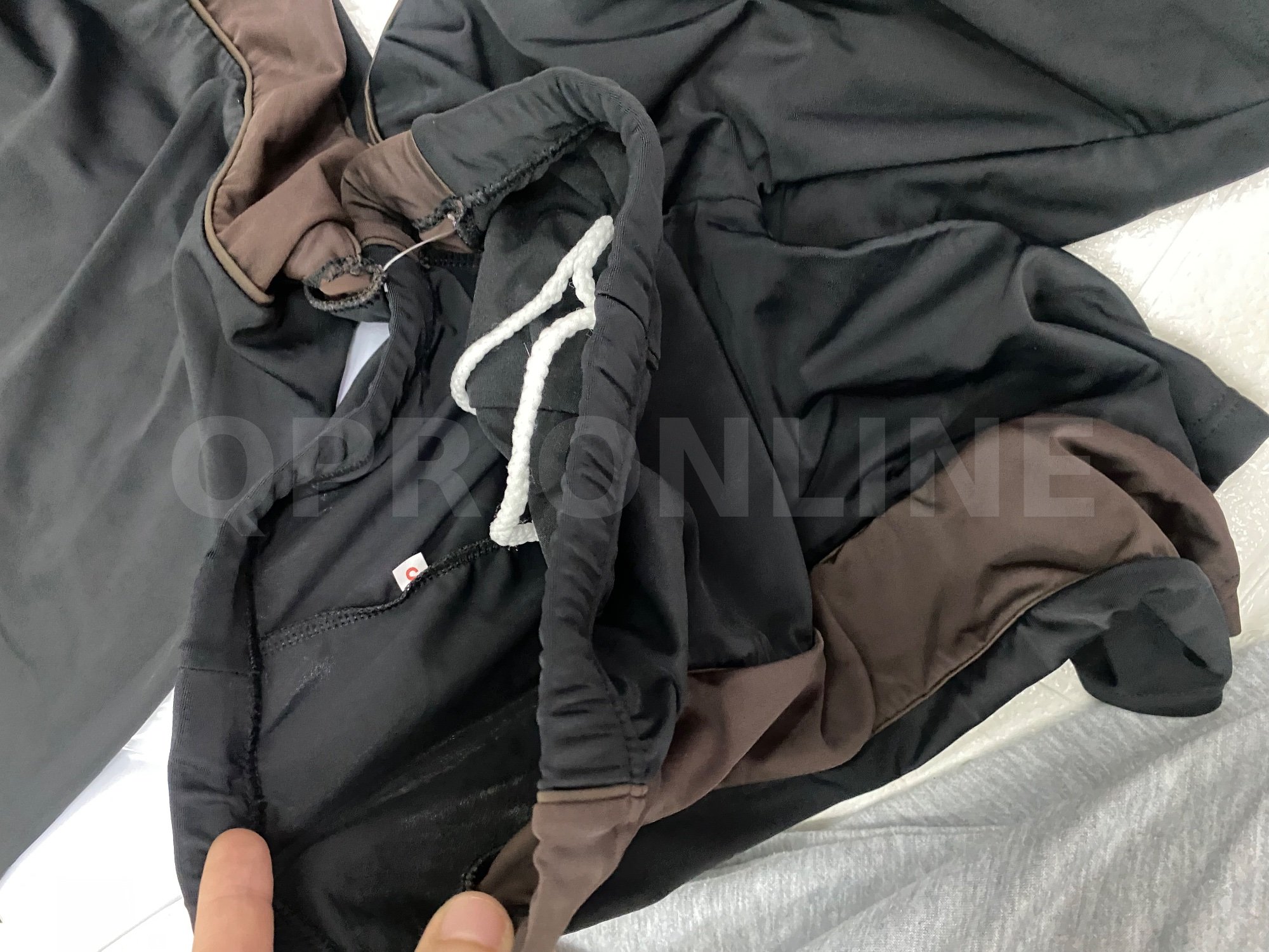 ชุดว่ายน้ำเซตเสื้อแขนสั้น+กางเกงขาสั้น