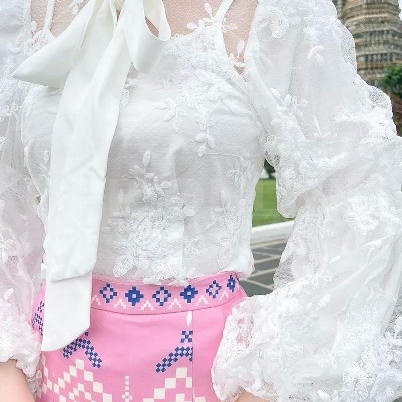 Maria Diamond มีให้เลือก 2 สี Pon Chee Wa ชุดไทยประยุกต์เซ็ต 3 ชิ้น เสื้อซับใน สายปรับได้ + เสอลูกเมแขนยาว + กระเปรงยาว พิมพ์ลายทบหน้า/เสือยาว22|กระโปรง ยาว38/0.5 ลงเดิม