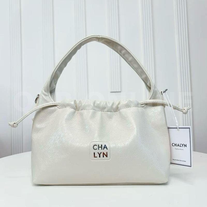 กระเป๋าแฟชั่นทรงครัช CHALYN รุ่น ชาครัช CLZ24 (NEW) กระเป๋าสะพายไหล่สะพายข้าง จุของได้เยอะ ทรงเกี๊ยว — เงิน